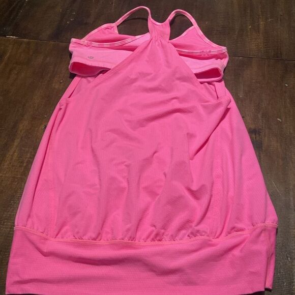 Lululemon No Limits Tank
Apex Stripe Zing Pink Light medium - Picture 5 of 7